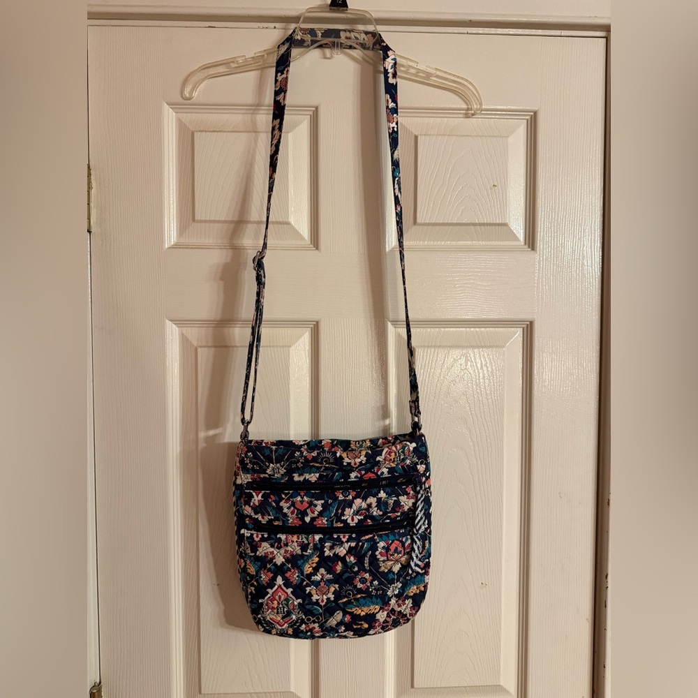 Harry Potter Vera Bradley Hogwarts Crest Crossbody bag